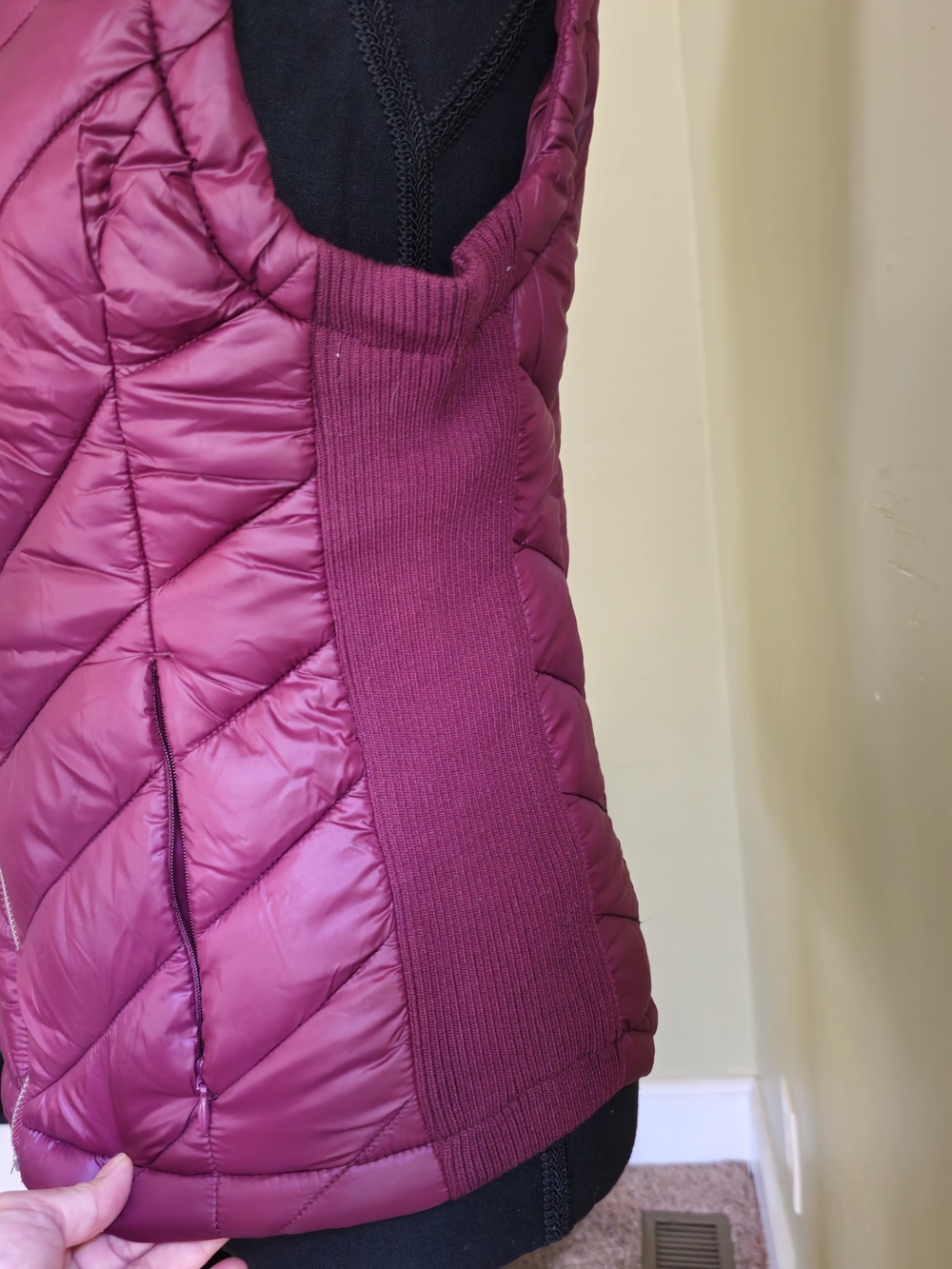 Bundle 7 VEST - Picture 11 of 16